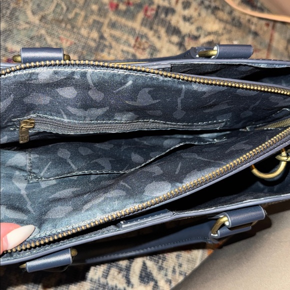 Loungefly Harry Potter Navy Satchel - Picture 6 of 6